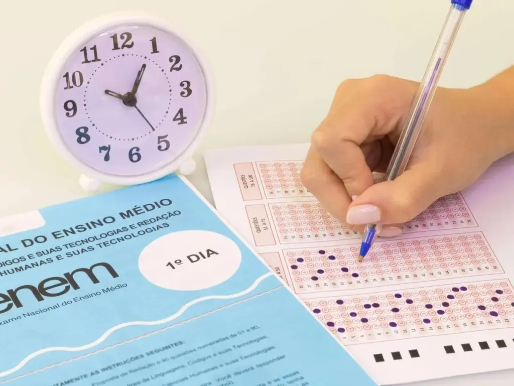 Gabaritos Extraoficiais do 1º Dia do Enem 2025 Estão no Ar! 1 Gabaritos Extraoficiais do 1º Dia do Enem 2025 Estão no Ar!